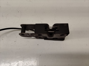 Volkswagen Passat B6 (2005–2010) Hood latch 3C1823187 - 3