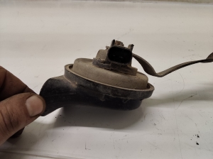 Volkswagen Passat B6 (2005–2010) Hupe 002924 - 3