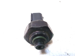 Mercedes Benz E-Class W211 (2002–2009) A/C condenser sensor 0045429018 - 3