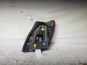 TOYOTA Corola Verso E12 (2001–2004) Hintere Eckleuchte und ihre Teile 8156113540 - 2