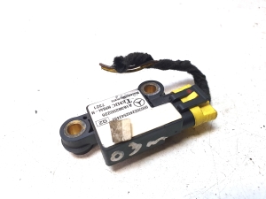 Airbagsensor - A1638200226