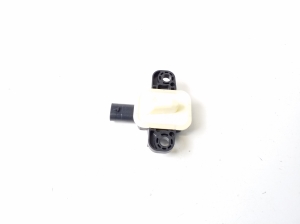 Mercedes Benz CLA-Class W117 (2013–2019) Airbagsensor A1668210351 - 2