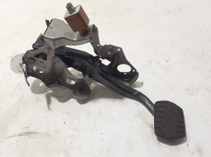   Brake pedal  - 465016RU0B 