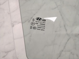 Hyundai Kona (2017–2023) Priekšējo durvju stikls - 3