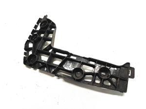Rear bumper bracket - 7C0807393A
