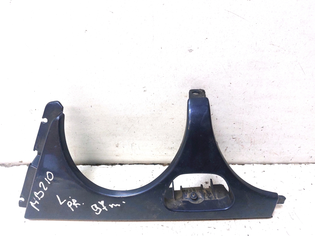 Mercedes Benz E-Class W210 (1995–2002) Sonstiges Teil des Scheinwerfers 2108200312LI Mercedes Benz E-Class W210 (1995–2002) Sonstiges Teil des Scheinwerfers 2108200312LI