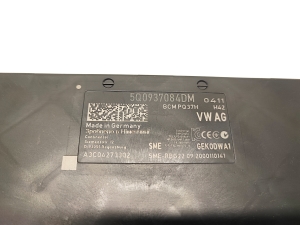 Volkswagen Crafter II (2017–2026) Control unit 5Q0937084DM - 3