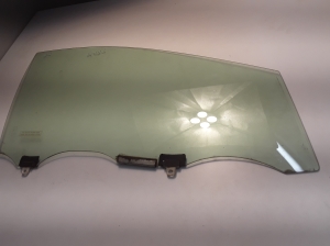 TOYOTA Prius W20 (2003–2011) Priekšējo durvju stikls 6810147050 - 5