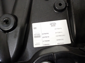 Mercedes Benz CLA-Class W117 (2013–2019) Esiukse aknatõstuk A1177200179 - 2