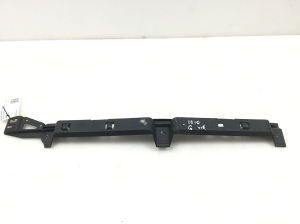 Rear bumper bracket - 24460363