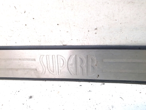 Skoda Superb (2001–2008) Inner sill trim 3U0853557H - 3