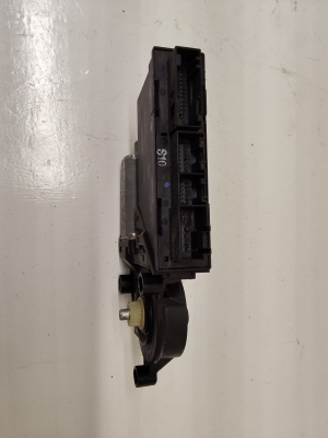 AUDI A4 B6 (2000–2005) Fensterhebermotor vorne 8E1959801B - 4