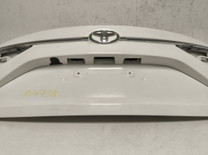 TOYOTA Avensis T27 (2008–2019) Tagaluuk - 3