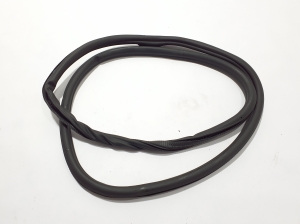   Rear side door seal on the door  - 971833722A 