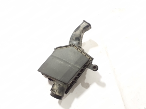 VOLVO V60 (2018–2026) Luftfiltergehäuse 32222303