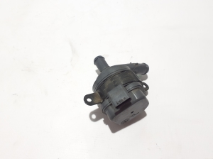 VOLVO V60 (2018–2026) Auxiliary water pump 32222255 - 2