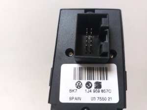 Skoda Superb (2001–2008) Front door glass switch 1J4959857C - 3