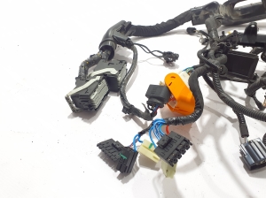 VOLVO V60 (2018–2026) Engine wiring harness 33537068 - 3
