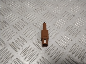 NISSAN Leaf II (2017–2026) Brake pedal switch - 3