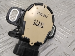 NISSAN Leaf II (2017–2026) Bremslichtschalter 479203NA0A - 4