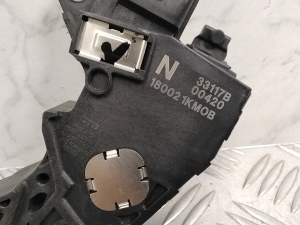 NISSAN Leaf II (2017–2026) Accelerator pedal 180021KM0B - 5