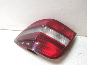 Mercedes Benz ML-Class 164 (2005–2011) Eckleuchte hinten 404132R - 2