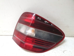 Mercedes Benz ML-Class 164 (2005–2011) Eckleuchte hinten 404132R