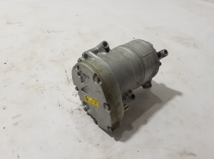 VOLVO V60 (2018–2026) A/C compressor 32260523 - 4