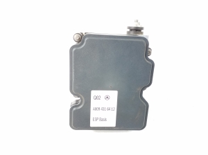 Mercedes Benz CLA-Class W117 (2013–2019) ABS plokk A0094316412 - 2