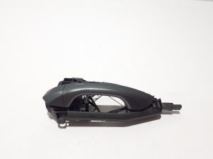 AUDI Q8 (2018–2026) Rear side door exterior handle and its parts - 4