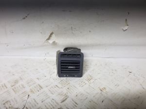 Armatuurlaua ventilatsioonivõred - 155631-3020