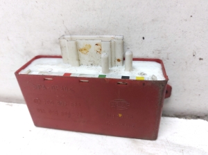 Volkswagen Multivan IV (1992–2003) Control unit 7D0907533 - 2