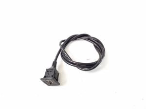 USB-Anschluss - A1178200315