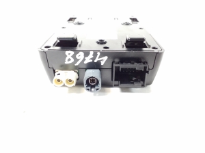 Mercedes Benz CLA-Class W117 (2013–2019) GPS juhtplokk A1728100011 - 2