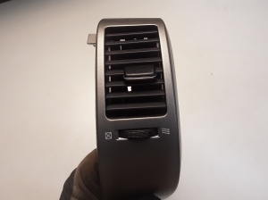 TOYOTA Prius W20 (2003–2011) Dashboard air vent grilles 5566047020 - 6