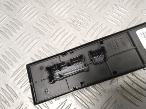 NISSAN Leaf II (2017–2026) Front door glass switch 254015SH0A - 3