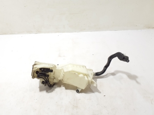 VOLVO V60 (2018–2026) Front washer fluid reservoir 30747576 - 2