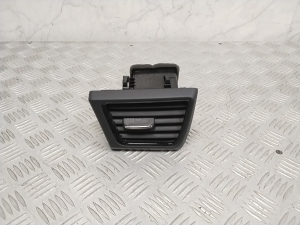   Dashboard air vent grilles  - 687615SA0B 