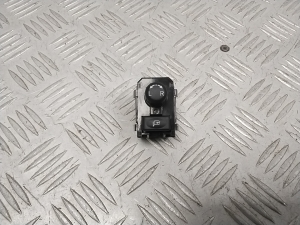   Mirror control switch  -  