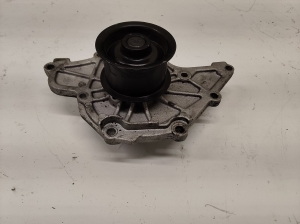 AUDI A4 B6 (2000–2005) Water pump VKPC81625 - 2