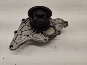 AUDI A4 B6 (2000–2005) Water pump VKPC81625 - 3