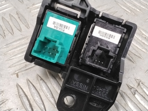 NISSAN Leaf II (2017–2026) Other switch 969TK5SH0A - 3