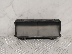 NISSAN Leaf II (2017–2026) Rear fender vent grille 8200213712 - 3