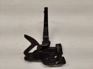 Hood release handle on the hood - 8E0823480B