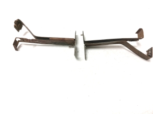 Mercedes Benz E-Class W212 (2009–2015) Halter Unterfahrschutz vorne A2045241440 - 3