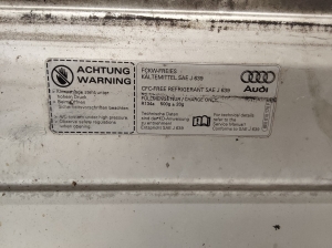 AUDI A4 B6 (2000–2005) Hood 8E0010170F - 2