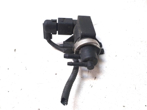 Volkswagen Touareg T5 (2003–2015) Magnetventil 1J0906627C - 3