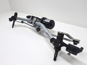Opel Corsa F (2019–2026) Windshield wiper motor 9824784980 - 5