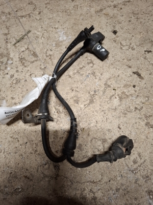 AUDI A4 B6 (2000–2005) Front ABS sensor 0265006 - 2