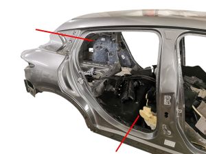 Infiniti Q30 (2015–2018) Aizmugurējais spārns un tā detaļas - 3